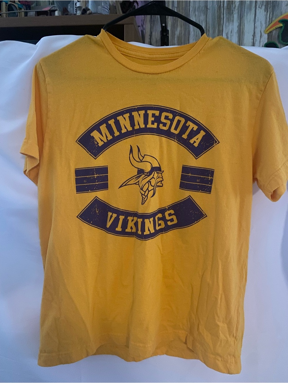 Minnesota Vikings Gold Graphic Tee